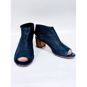 MIMOSA Black leather heel sandals | Perforated Peep Toe | Size‎ 41 EU